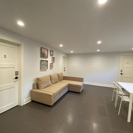 Yonge And Finch Subway !U Spacious & Cozy Private Bdr With Shared Bathroom 토론토 외부 사진