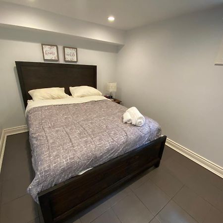 Yonge And Finch Subway !U Spacious & Cozy Private Bdr With Shared Bathroom 토론토 외부 사진