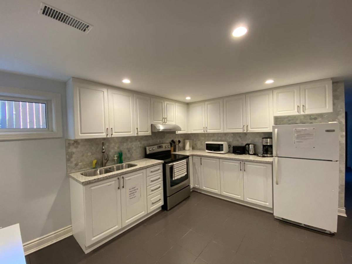Yonge And Finch Subway !U Spacious & Cozy Private Bdr With Shared Bathroom 토론토 외부 사진