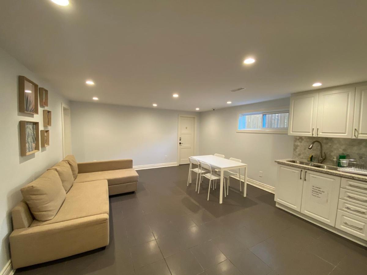 Yonge And Finch Subway !U Spacious & Cozy Private Bdr With Shared Bathroom 토론토 외부 사진