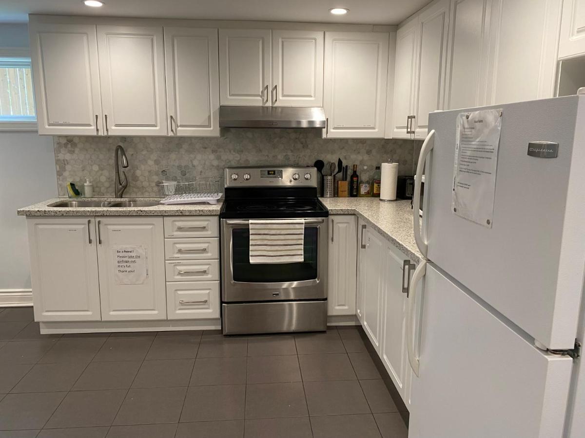 Yonge And Finch Subway !U Spacious & Cozy Private Bdr With Shared Bathroom 토론토 외부 사진
