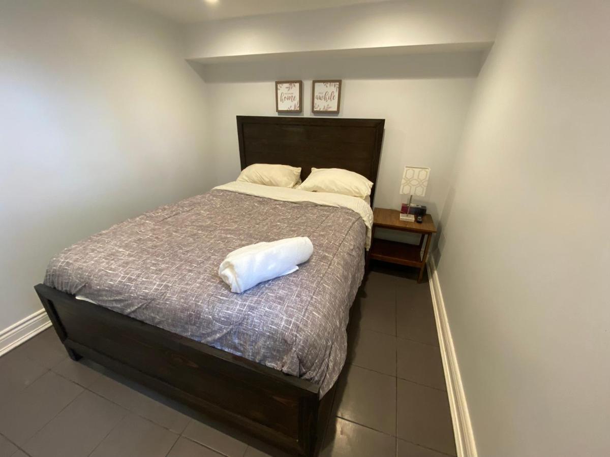 Yonge And Finch Subway !U Spacious & Cozy Private Bdr With Shared Bathroom 토론토 외부 사진