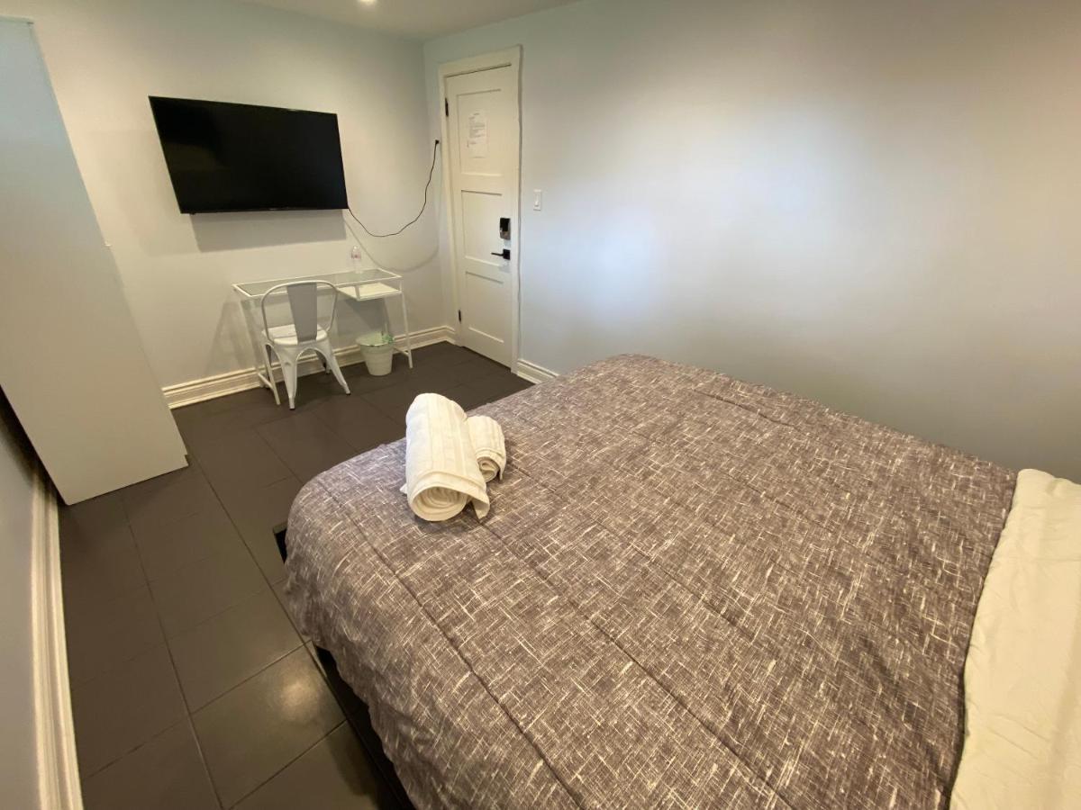 Yonge And Finch Subway !U Spacious & Cozy Private Bdr With Shared Bathroom 토론토 외부 사진